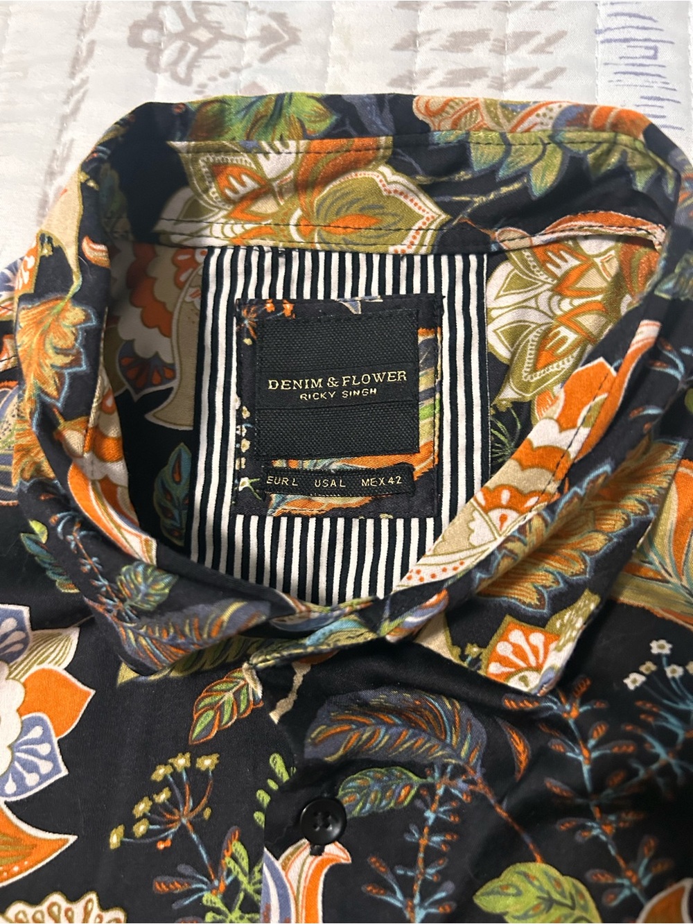 Denim & Flower Black Floral-Print Short Sleeve Button-Down Shirt